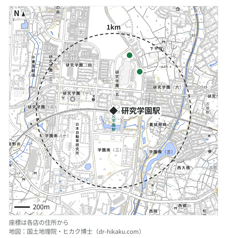 研究学園駅周辺（1km以内）のiPhone修理店 2店の位置図：カメラのキタムラ Apple製品修理サービスつくば・イーアスつくば店 605m、ノジマ イーアスつくば店 743m